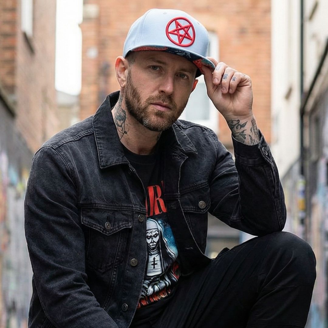 Cappellino Snapback Cursed Nun - Grigio chiaro