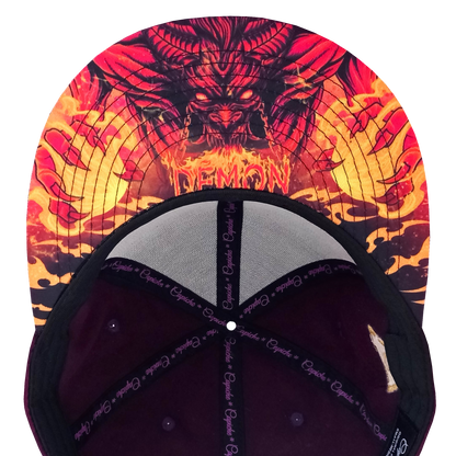 Gorra Demon Snapback de gamuza morada e hilo dorado