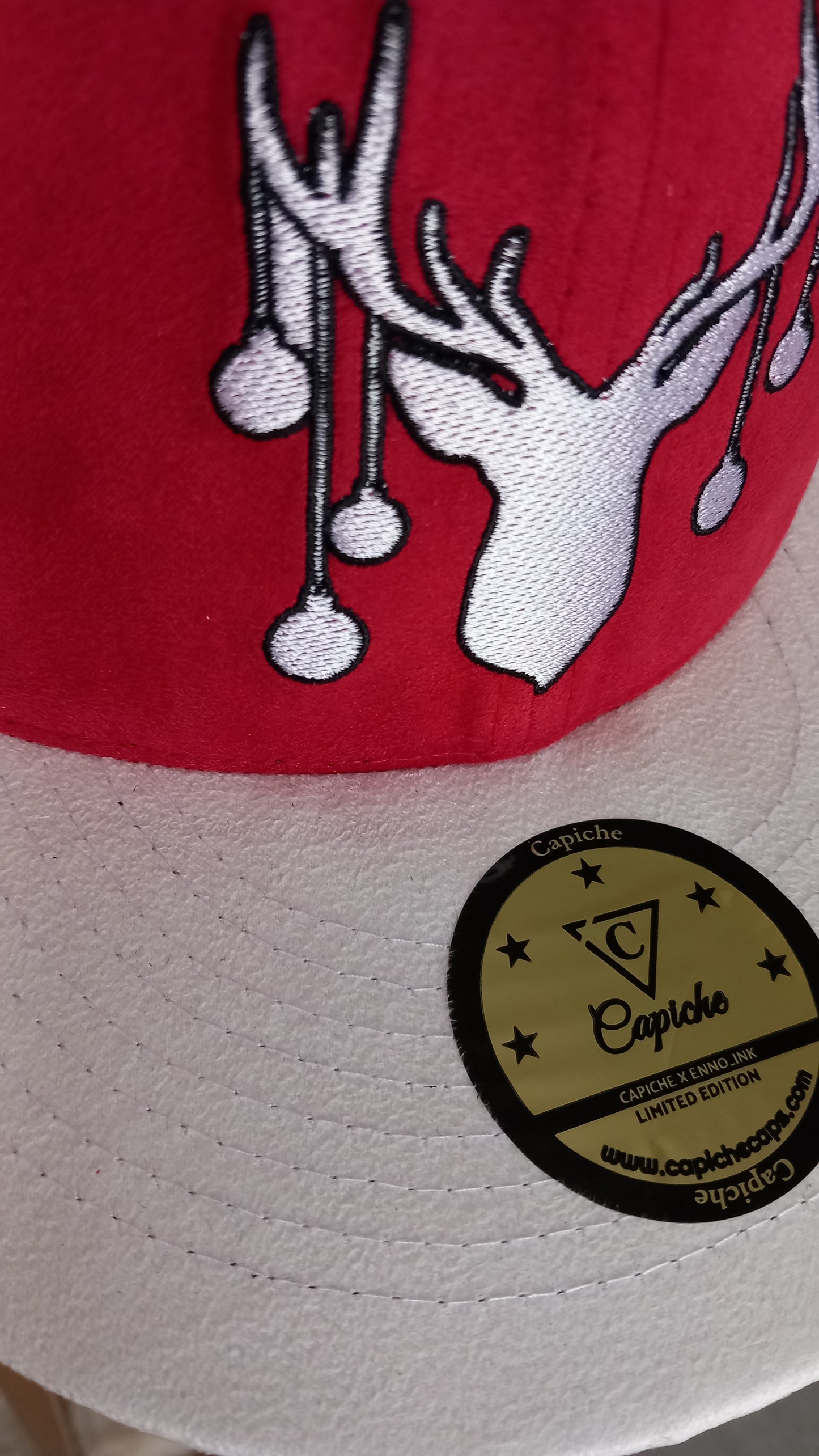 LIMITED Enno_Ink Collab Snapback Christmas Edition - Red&White Suede