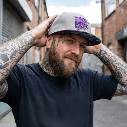 Paarse schedel snapback - Grijs
