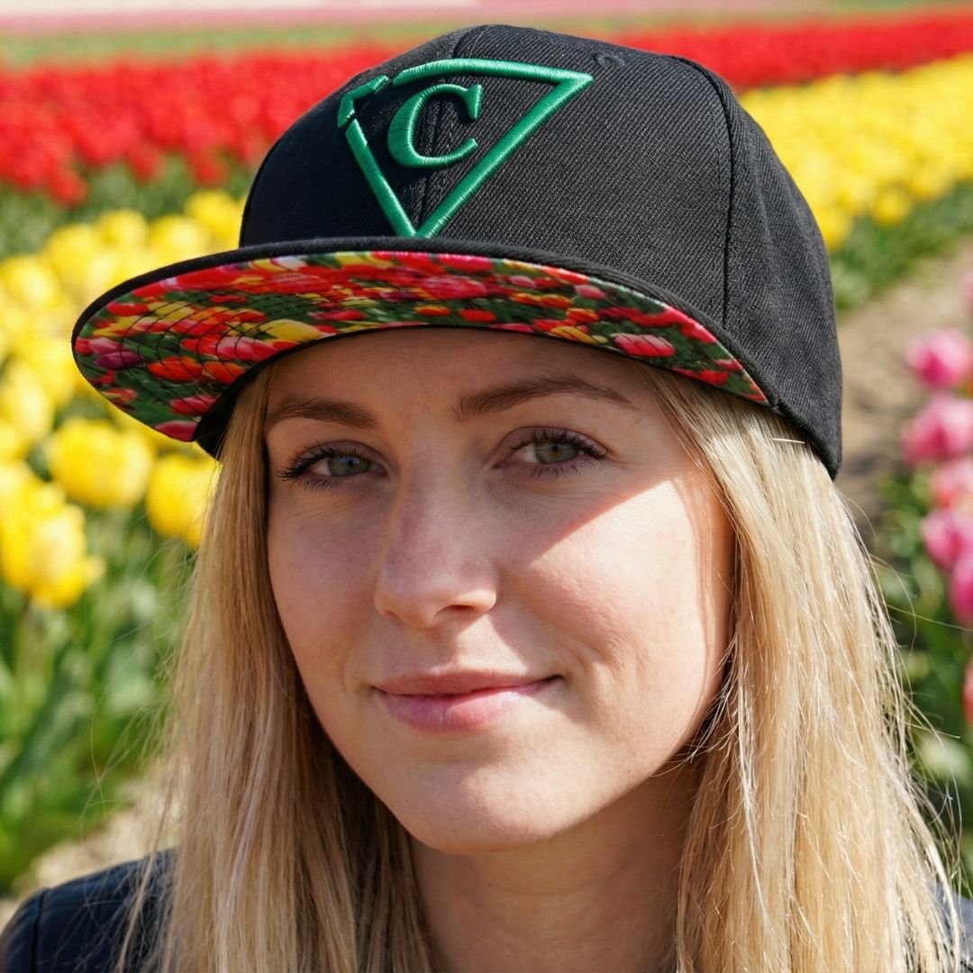 Tulip Field Snapback - Schwarz