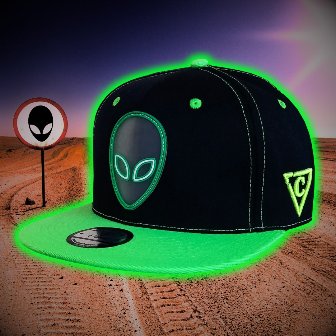 Alien Invasion Snapback - Black/Green