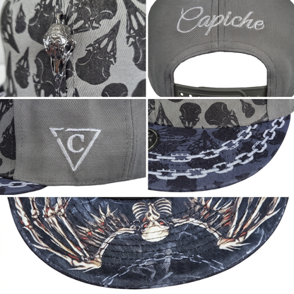 ÉDITION LIMITÉE : casquette Snapback Awakened Raven - Gris/Noir avec breloque en forme de crâne de corbeau