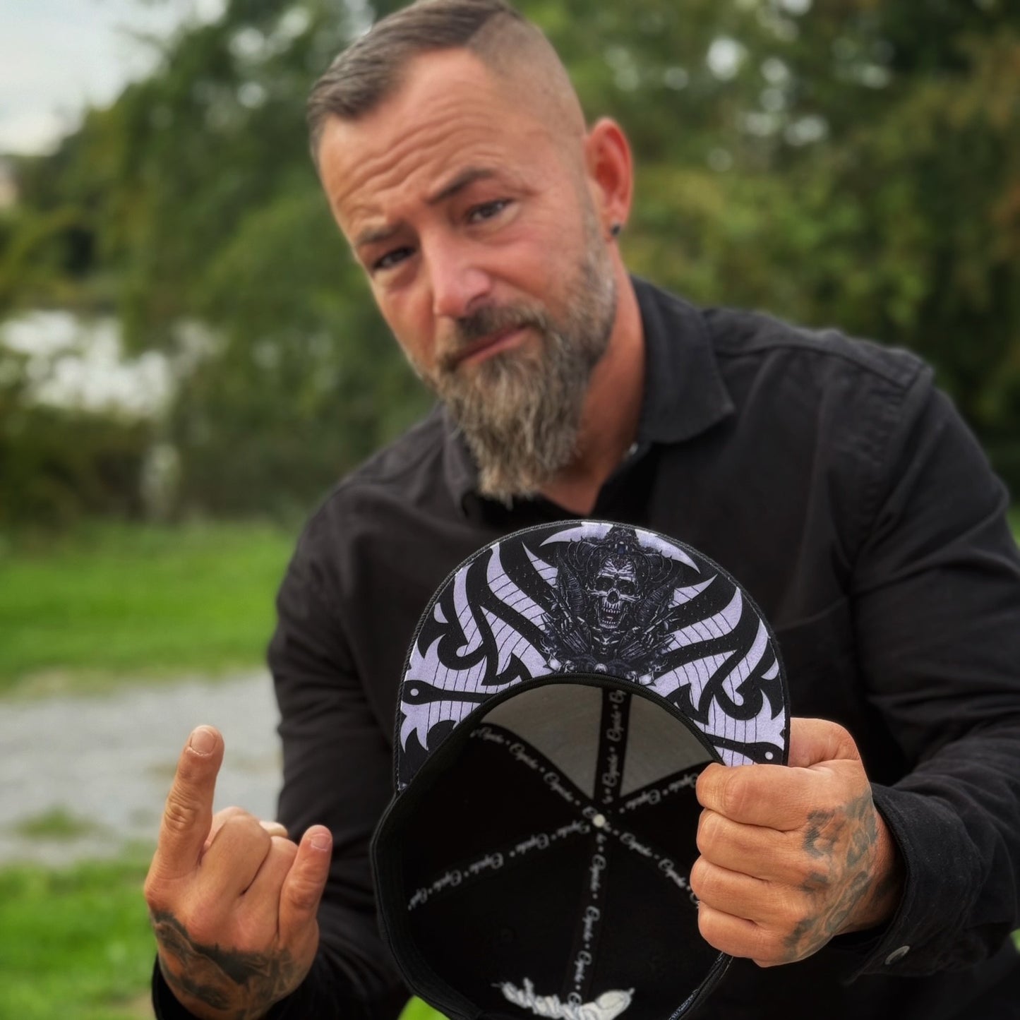 Cappellino Snapback Tribal Skull - Nero/Filo spinato