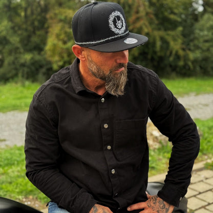 Cappellino Snapback Tribal Skull - Nero/Filo spinato