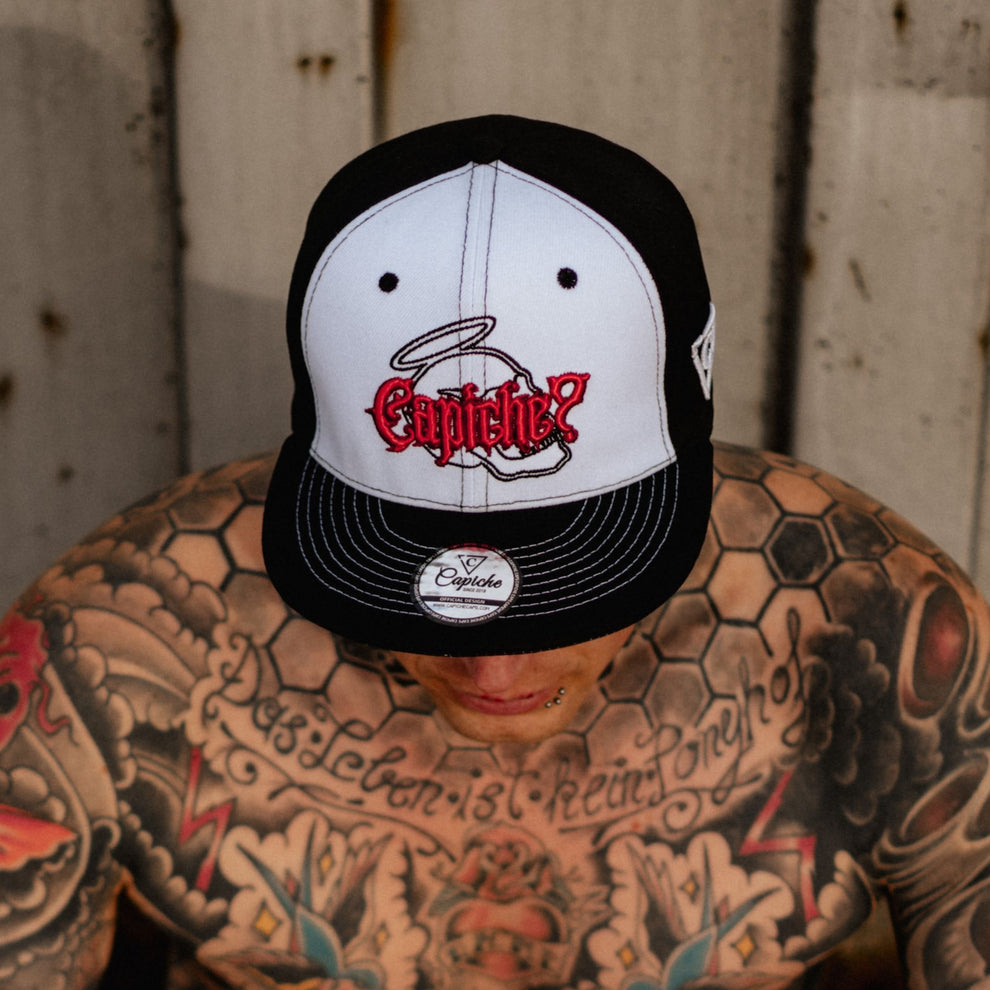 Urban Halo Snapback - Black/White | CAPICHE CAPS