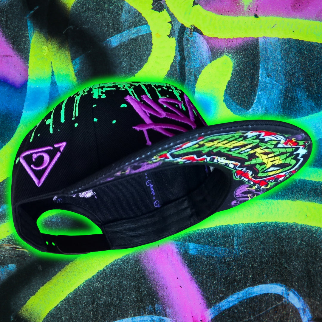 Freestyler Snapback - Black/Green Graffiti Spray