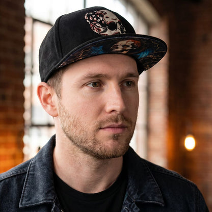 LIMITED EDITION Deadly Cave Snapback - Zwart suède