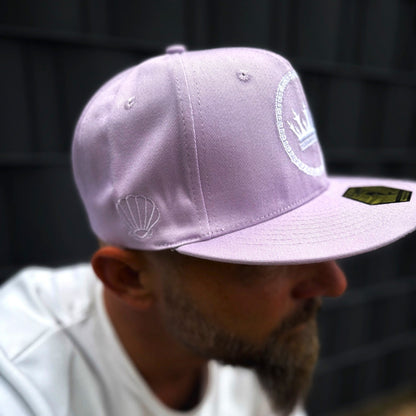 Gorra Snapback Mermaids Kingdom - Morado pastel
