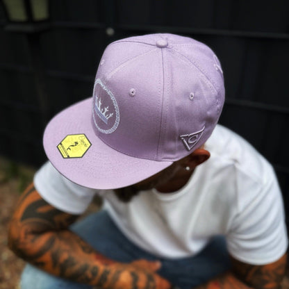 Gorra Snapback Mermaids Kingdom - Morado pastel
