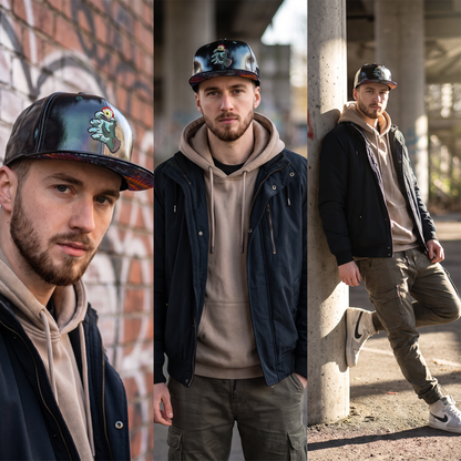 Gorra Snapback Monster Cave - Verde oscuro metalizado con efecto craquelado

