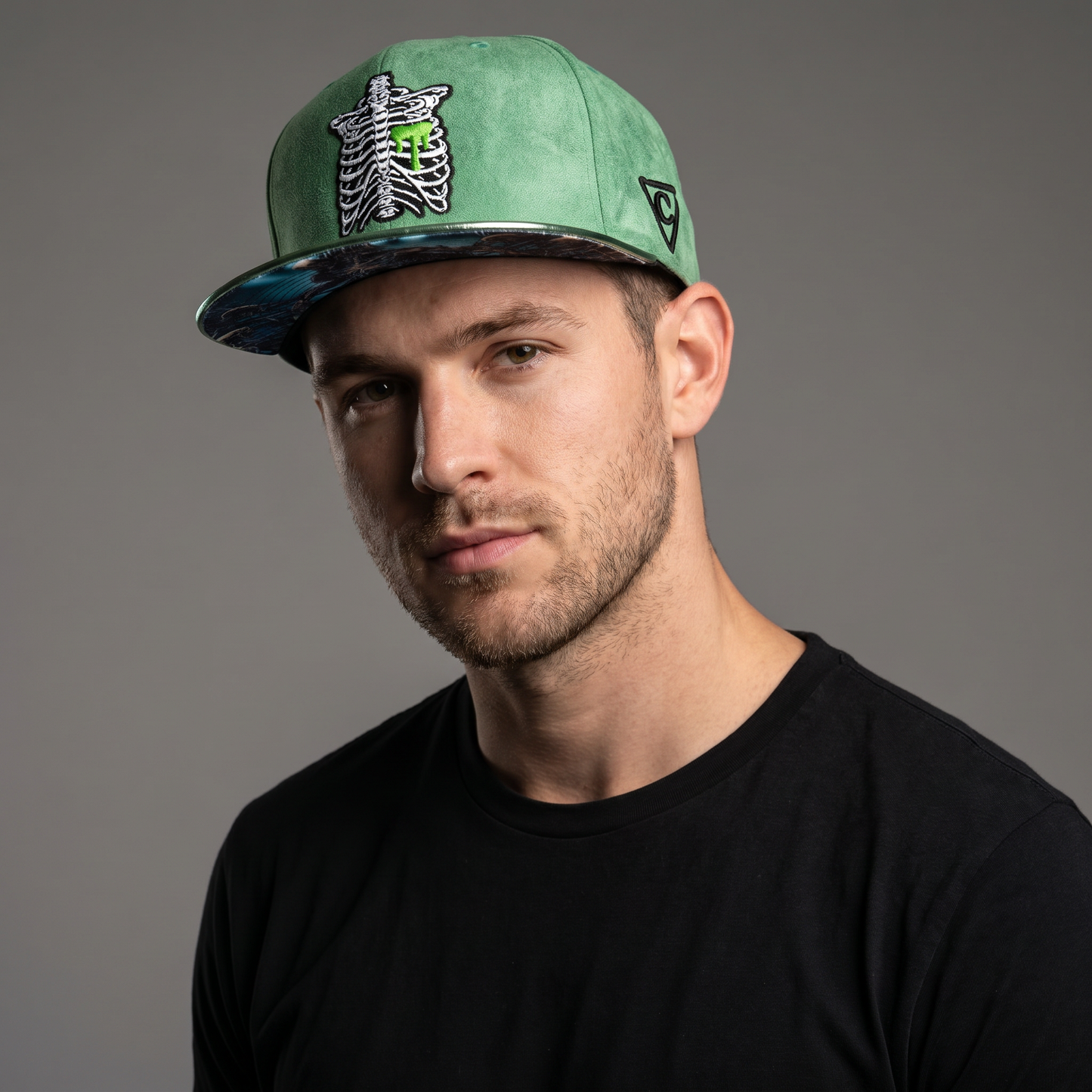 Monster Venom Snapback - Light Green Suede/Crackling Metallic