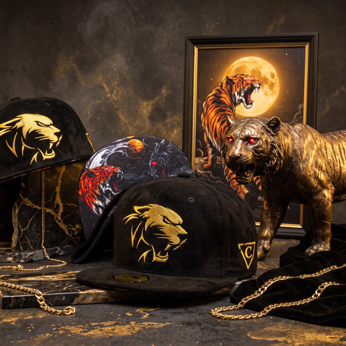 Edycja limitowana: czapka snapback Panther Fight - czarna zamszowa z złotą nicią