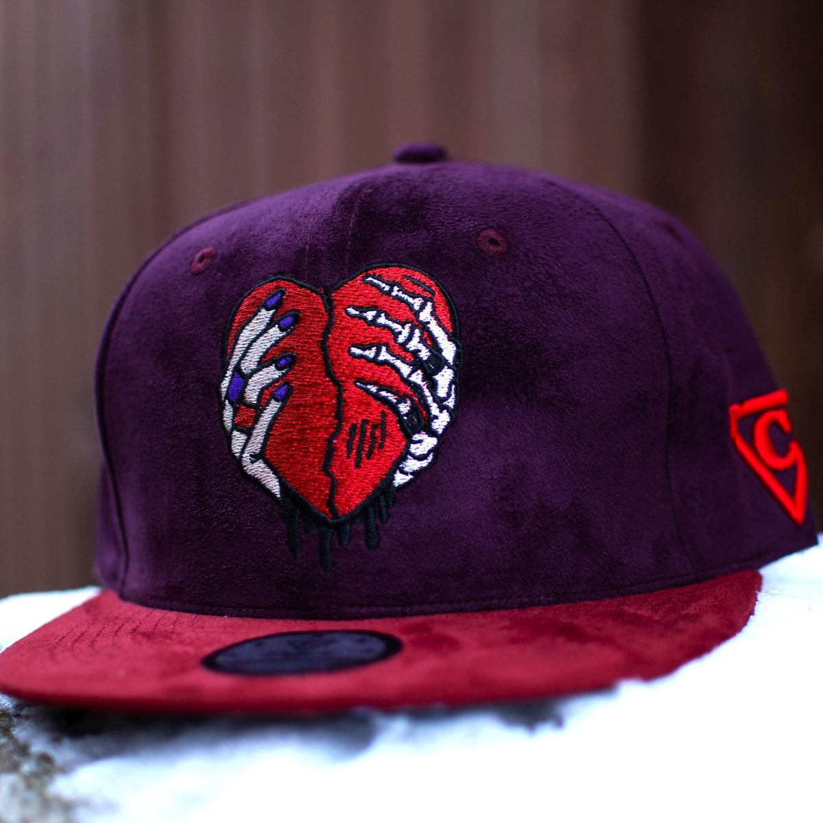 Savior Snapback - Donkerpaars/Donkerrood suède