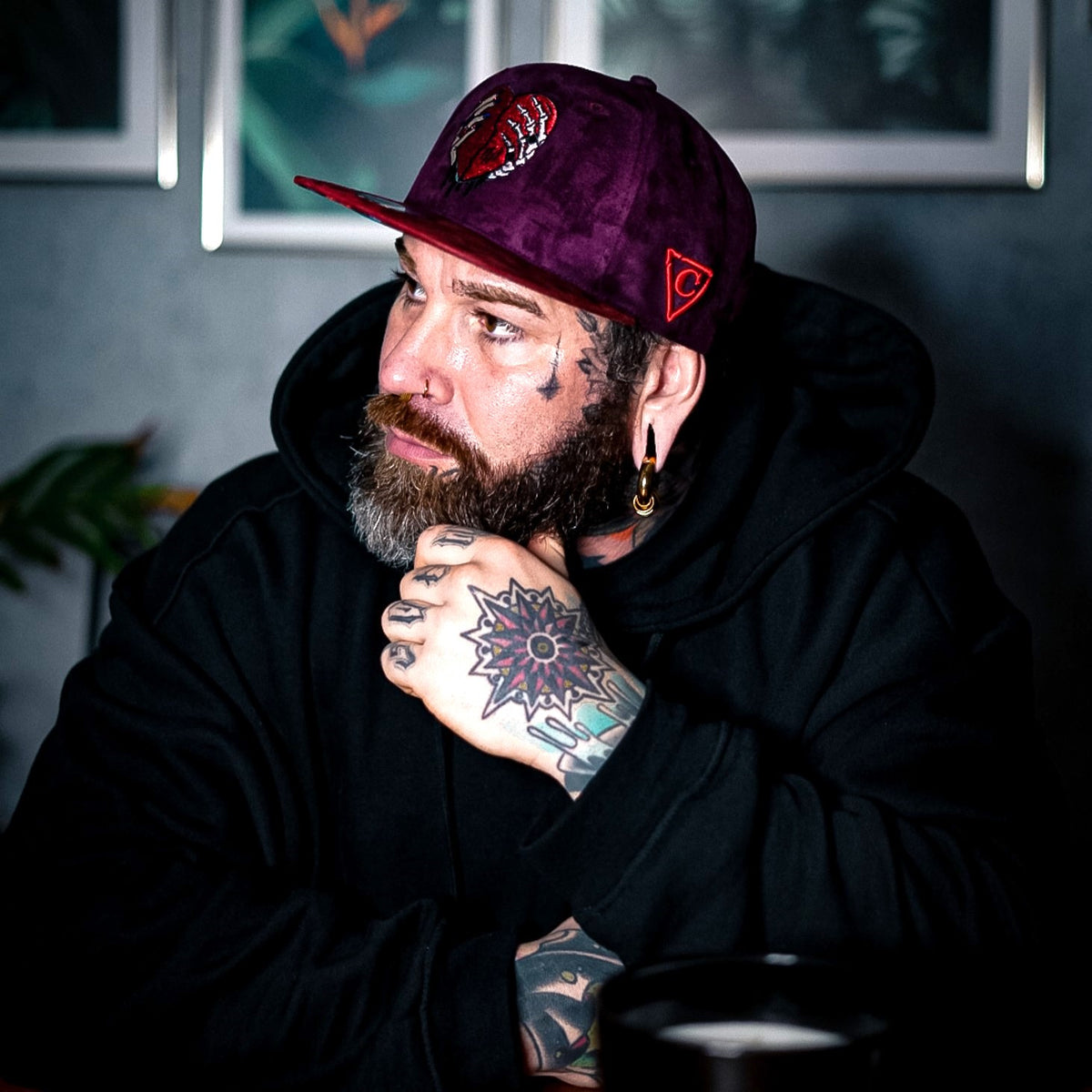 Savior Snapback - Donkerpaars/Donkerrood suède