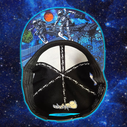 Cappellino Snapback Astronaut Race - Nero/Motivo a stelle e meteorite in fiamme