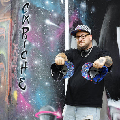 Cappellino Snapback Astronaut Race - Nero/Motivo a stelle e meteorite in fiamme