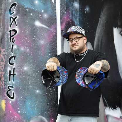 Cappellino Snapback Astronaut Race - Nero/Motivo a stelle e meteorite in fiamme