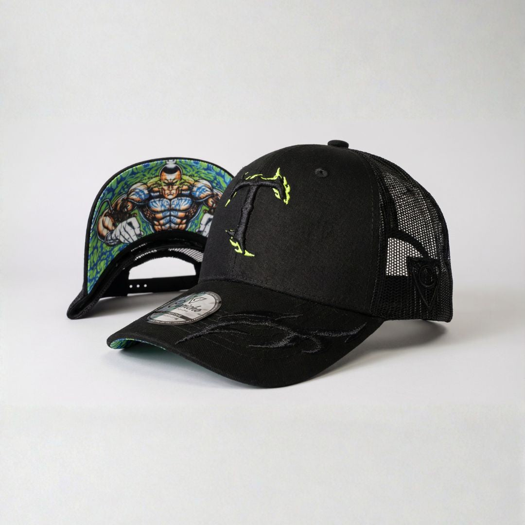 Czapka z daszkiem z tatuażem – czarna