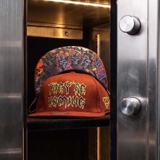 They're Coming Snapback - Roestrode vilten stof