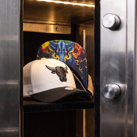 Bull Trucker Cap - Wit/Zwart