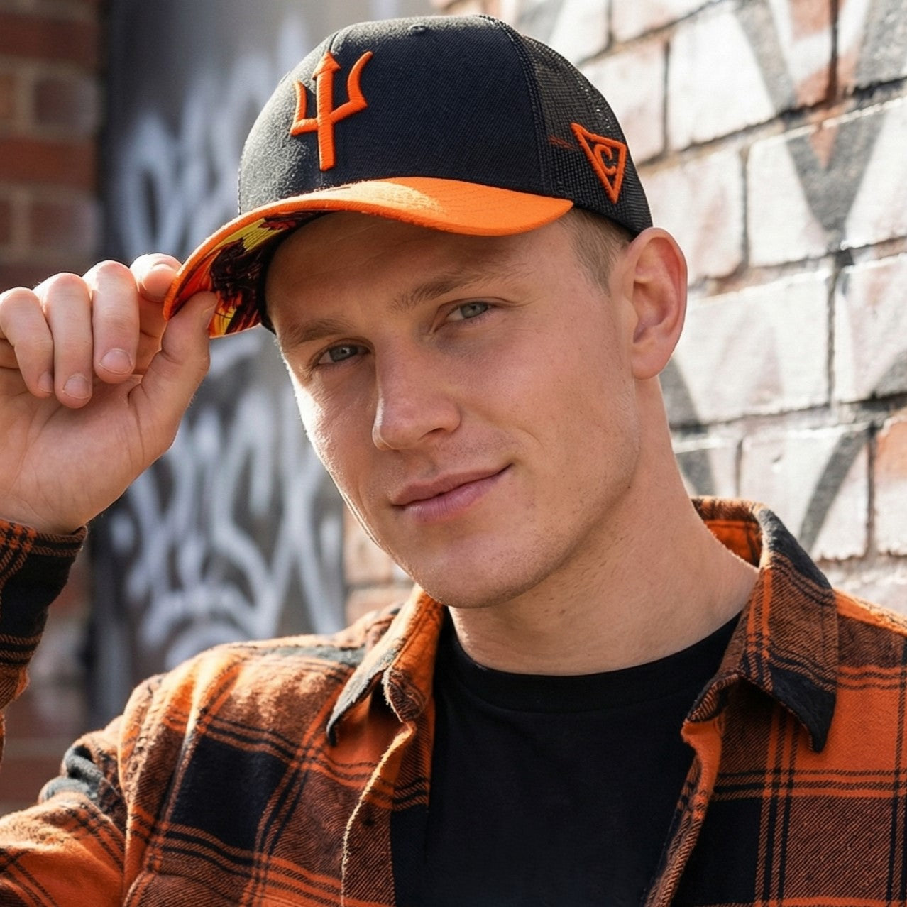 Czapka Aethon Trucker - czarno-pomarańczowa