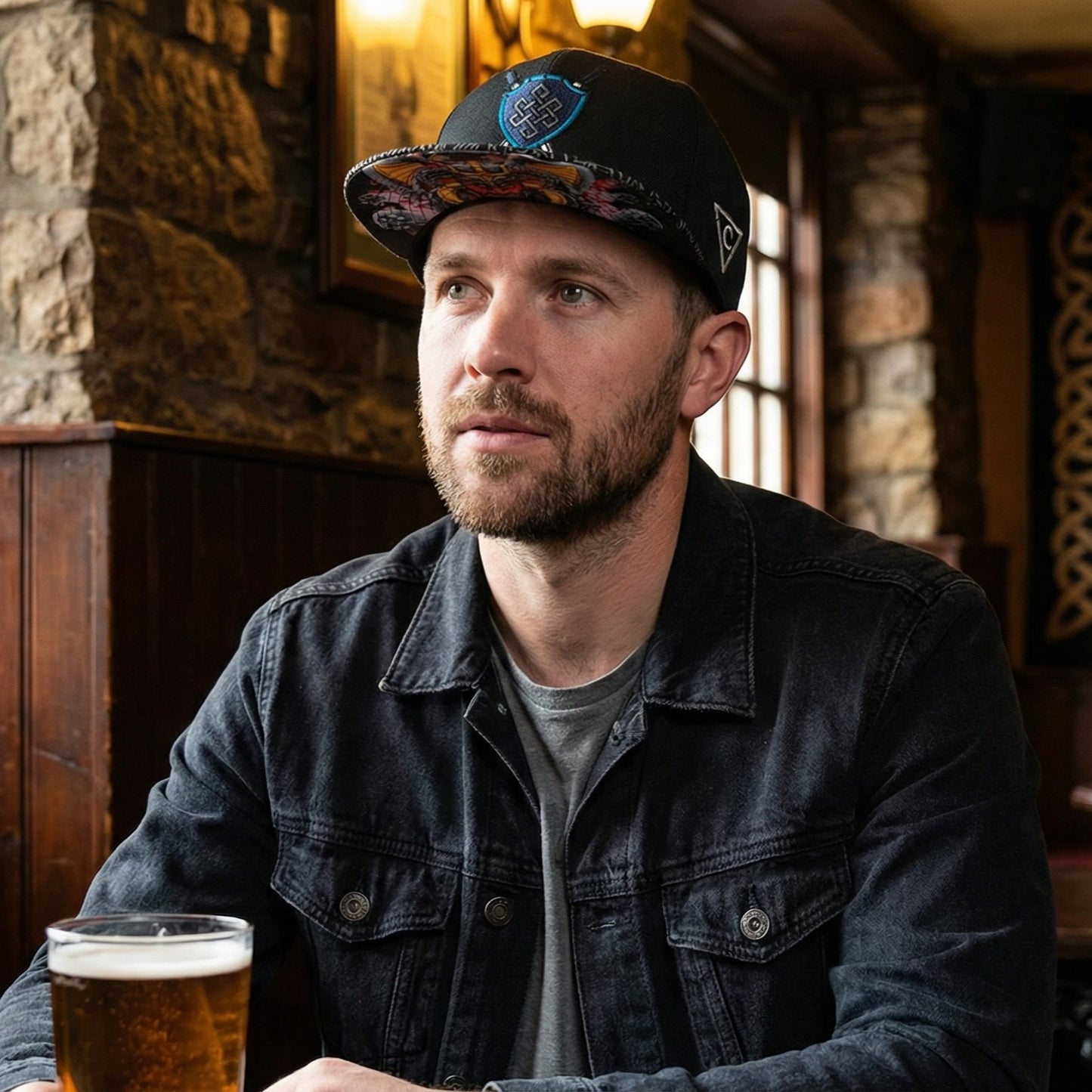 Czapka Viking's Spirit Snapback – czarna/szara z geometrycznym wzorem
