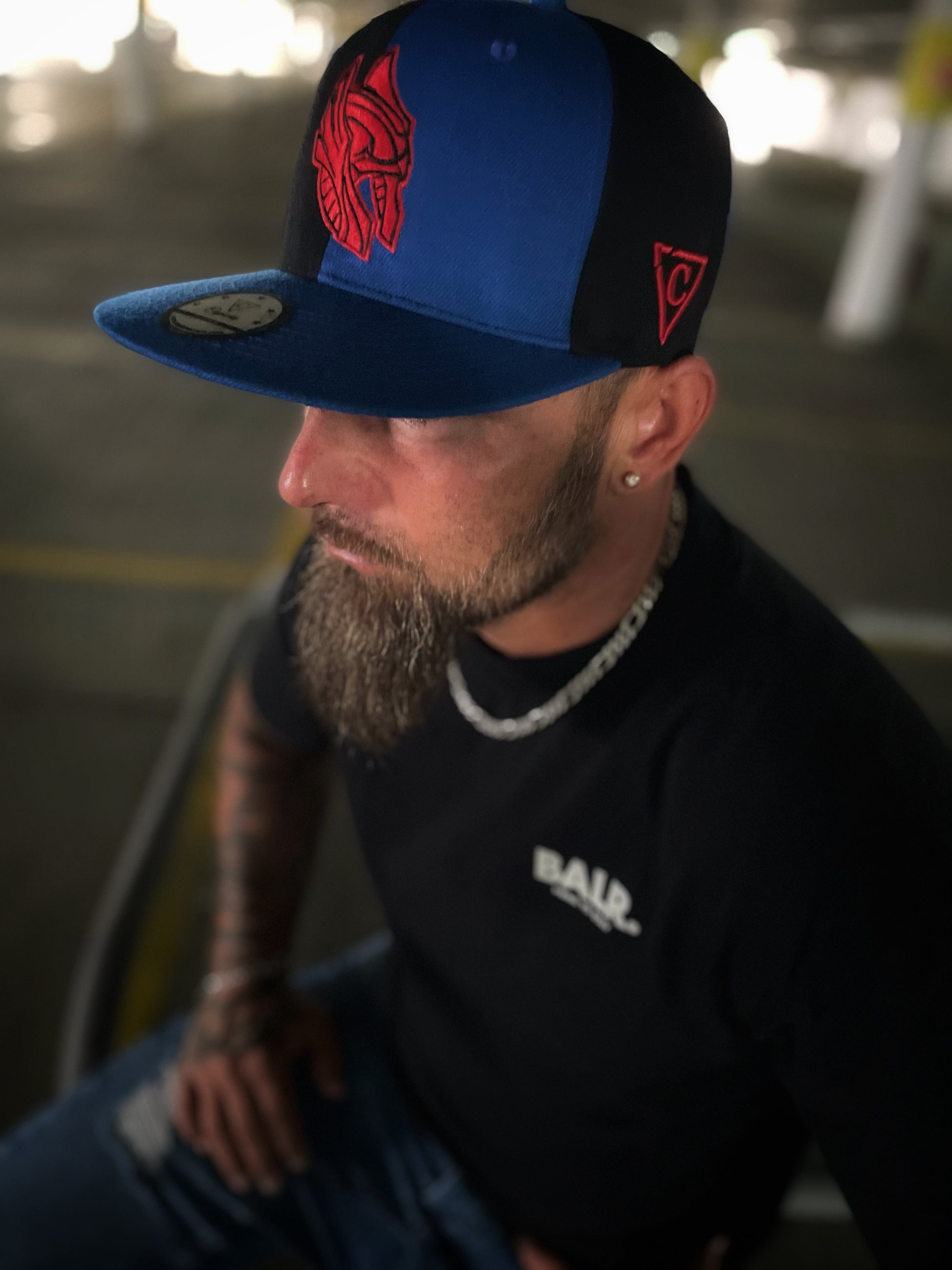 Snapback Half Blue Half Black Colored Panels 50 50 Odin Norse Mythology (12).jpg